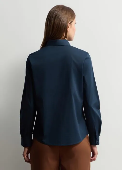 Ženska slim fit košulja s francuskim ovratnikom
