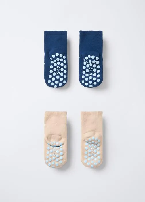 Paket od 2 para protukliznih čarapa za bebe