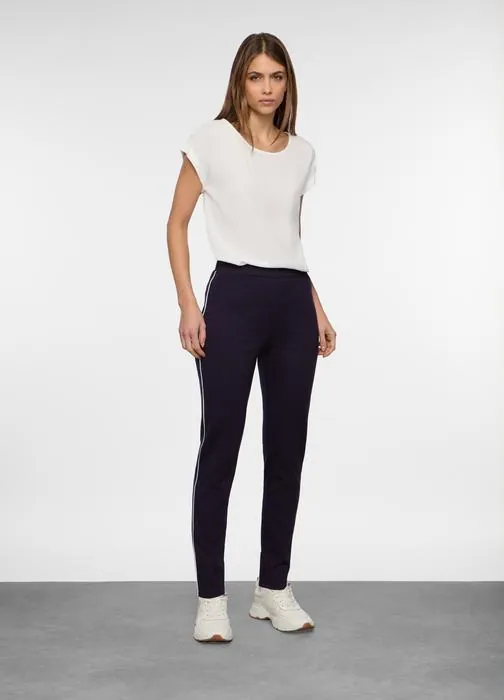 Slim fit tajice s kontrastnim prugama