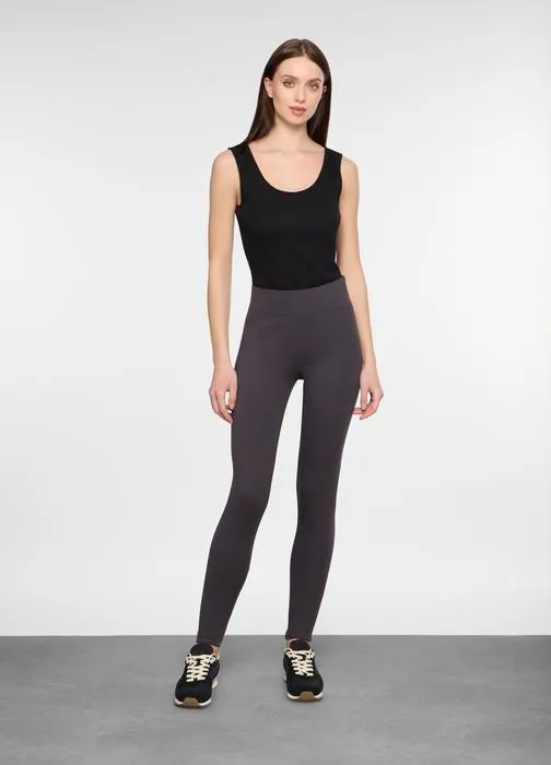 Slim fit tajice