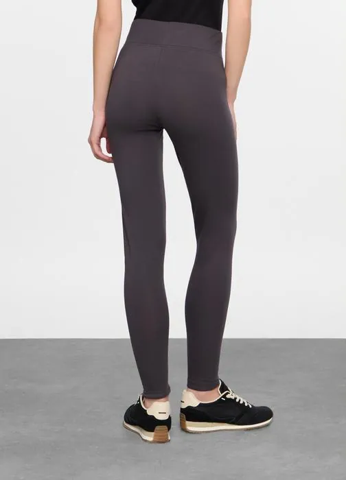 Slim fit tajice