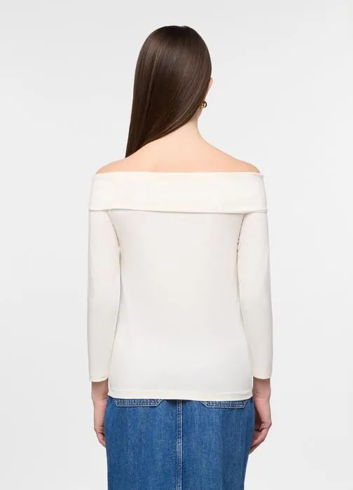 Ženska majica slim fit s barčastim izrezom