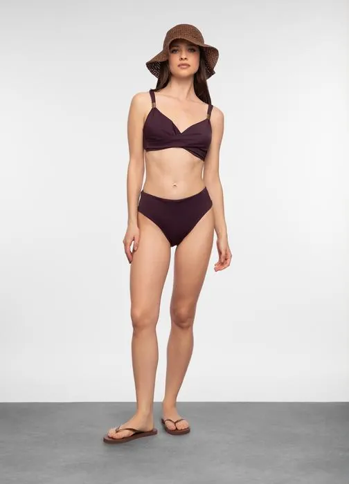 Bikini top s trokutastim košaricama