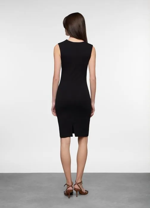 Kratka rebrasta haljina slim fit za žene
